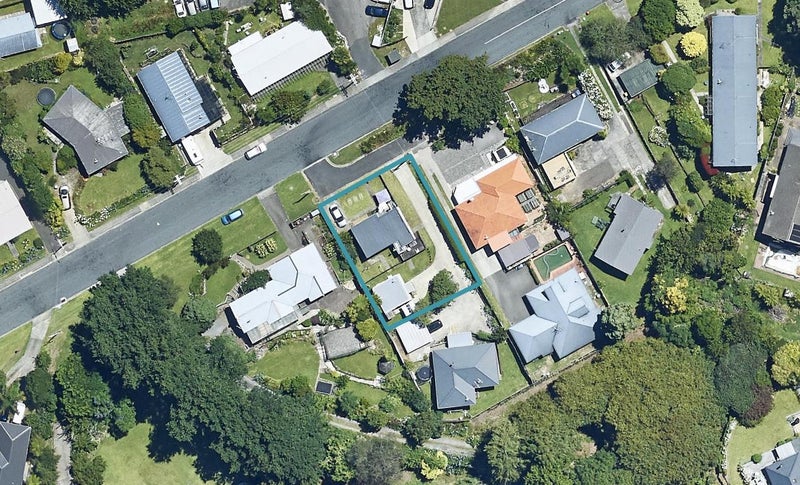 14 Paine Street, Judea, Tauranga - Carousel 1