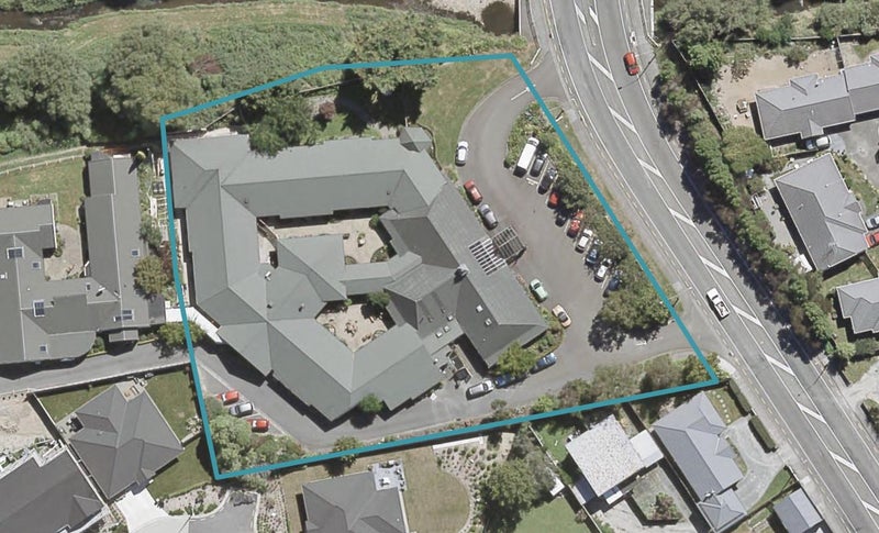 2 Field Street, Silverstream, Upper Hutt - Carousel 1