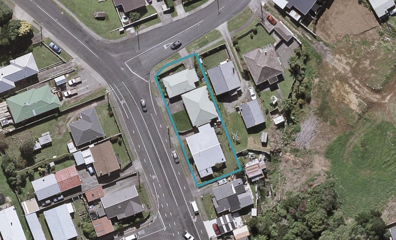 24 Omata Road, Marfell, New Plymouth - Carousel 1