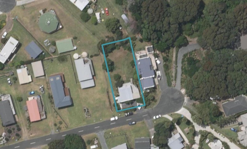 15 Heather Street, Mangawhai Heads, Mangawhai - Carousel 1