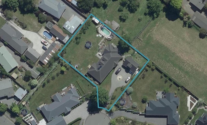 2 Stella Close, Harewood, Christchurch - Carousel 1