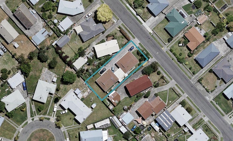 15 Hitchings Avenue, Onekawa, Napier - Carousel 1