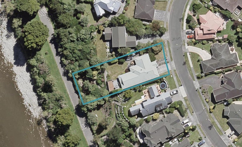 25 Clearwater Terrace, Brown Owl, Upper Hutt - Carousel 1