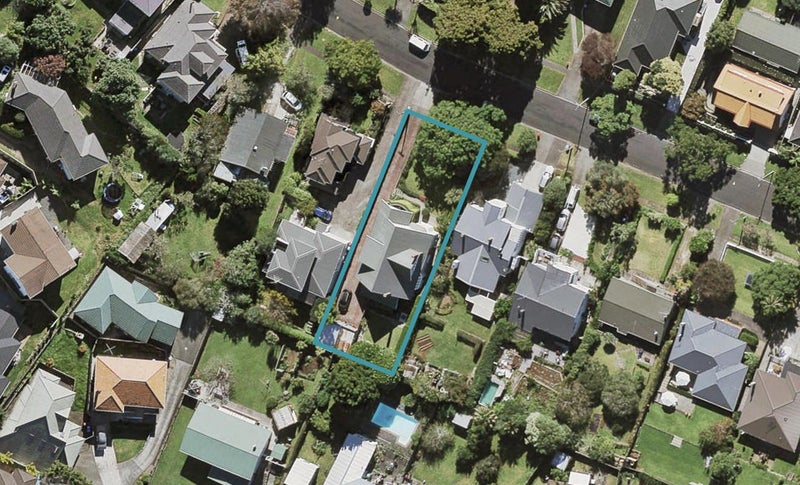 14 Marie Avenue, Hillsborough, Auckland - Carousel 1