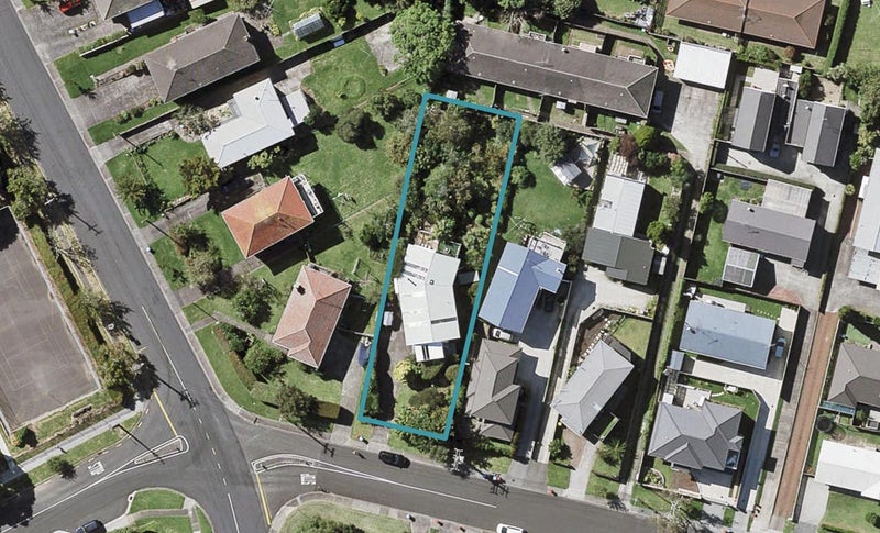 4 Allenby Road, Panmure, Auckland - Carousel 1
