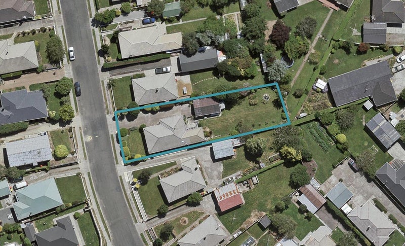 9 Adamson Crescent, Glengarry, Invercargill - Carousel 1
