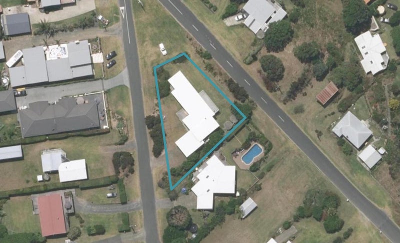 2 Lincoln Street, Mangawhai Heads, Mangawhai - Carousel 1