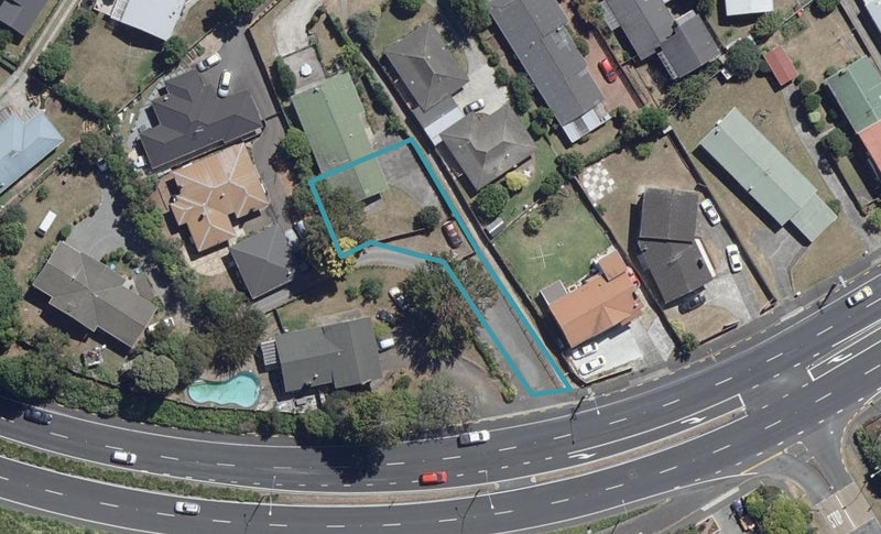 305 Cobham Drive, Hillcrest, Hamilton - Carousel 1