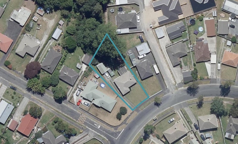 17 Montgomery Crescent, Bader, Hamilton - Carousel 1