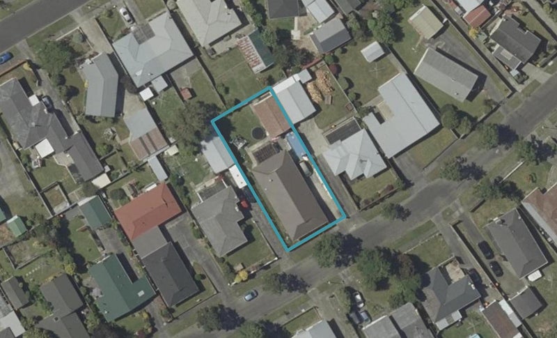33 Raglan Avenue, Cloverlea, Palmerston North - Carousel 1