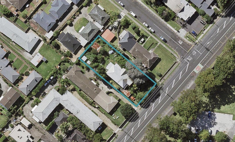 151 Shakespeare Road, Milford, Auckland - Carousel 1