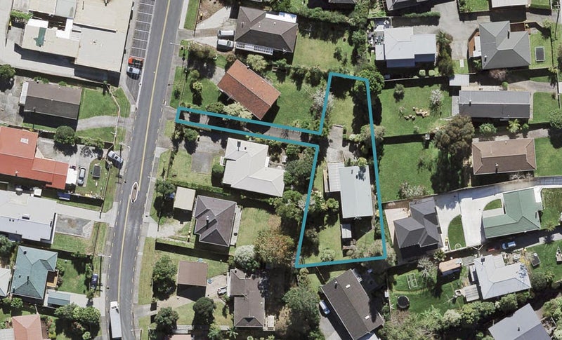 100 Vodanovich Road, Te Atatu South, Auckland - Carousel 1