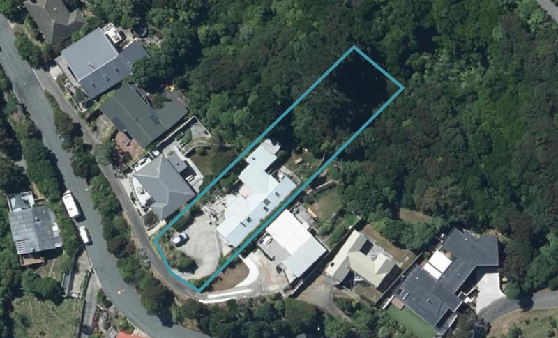 8 Roys Road, Plimmerton, Porirua - Carousel 1