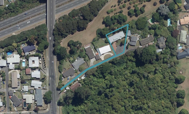 22 Totara Drive, St Andrews, Hamilton - Carousel 1