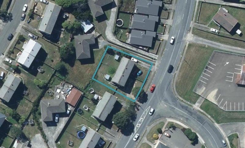 309 Warspite Avenue, Waitangirua, Porirua - Carousel 1
