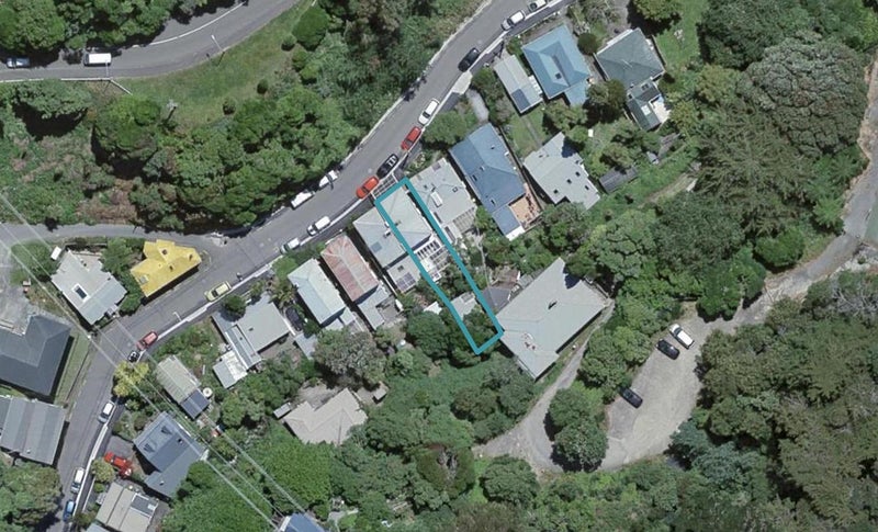 17 Holloway Road, Aro Valley, Wellington - Carousel 1