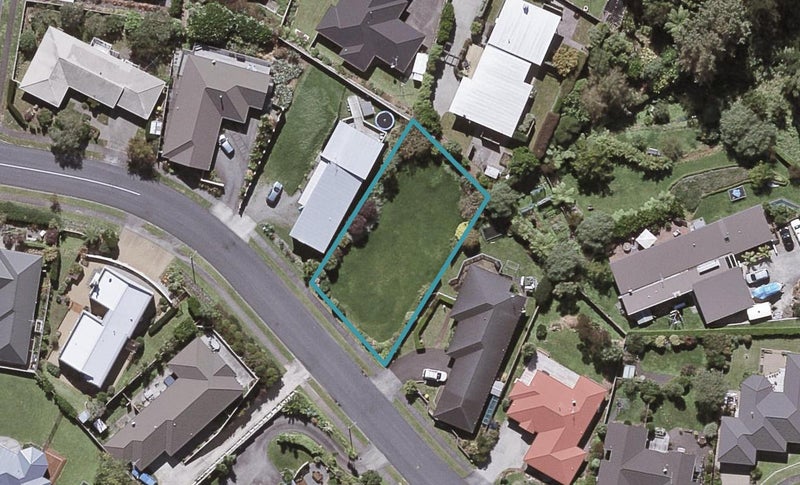 15 Ashmore Drive, Frankleigh Park, New Plymouth - Carousel 1