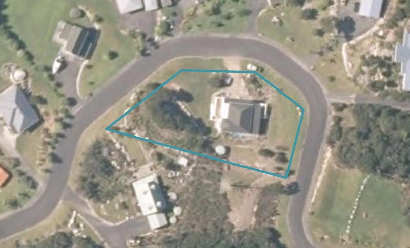 8 Lichen Grove, Russell, Russell - Carousel 1