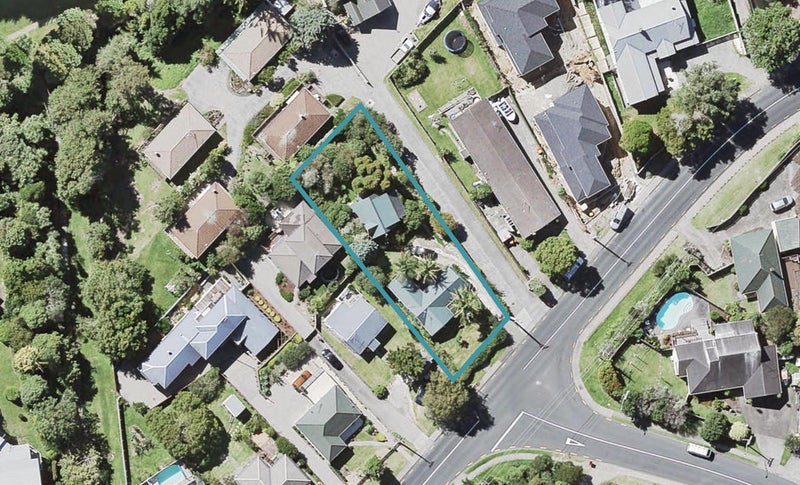 2/43 Glencoe Road, Browns Bay, Auckland - Carousel 1