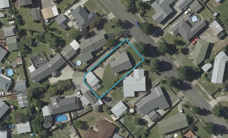 20 Apollo Parade, Milson, Palmerston North - Carousel 1
