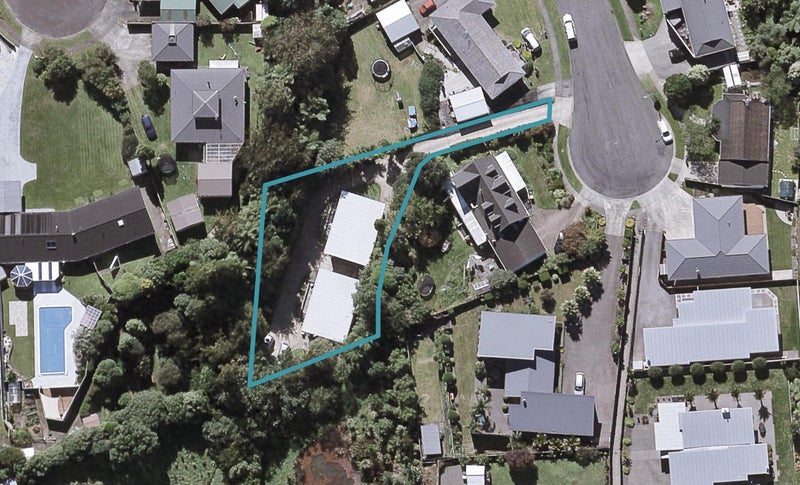 12A Winstone Place, Highlands Park, New Plymouth - Carousel 1