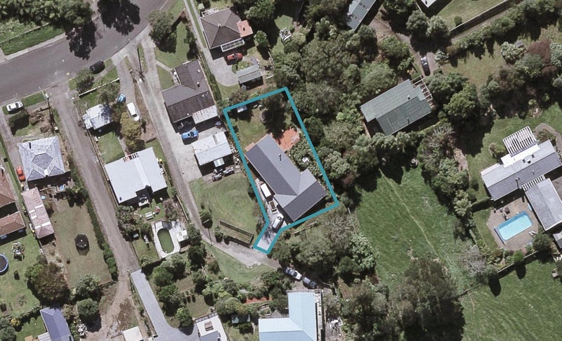 8B Cowling Road, Hurdon, New Plymouth - Carousel 1