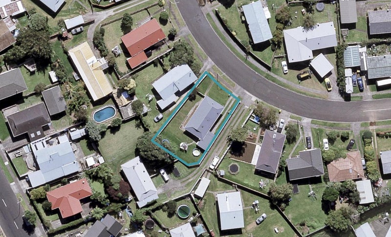9 Veronica Place, Bell Block, New Plymouth - Carousel 1