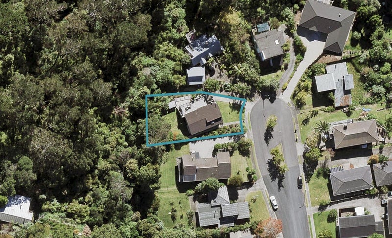 14 Alaunia Place, Lynfield, Auckland - Carousel 1