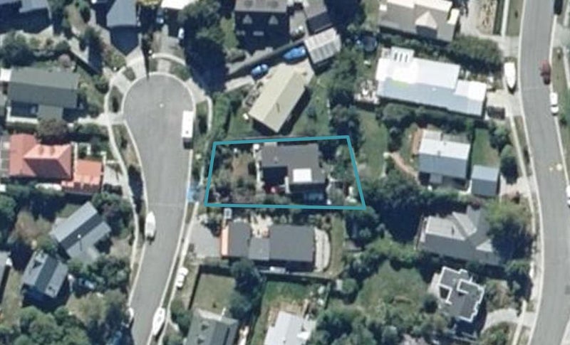 5 Larch Court, Kelvin Heights, Queenstown - Carousel 1