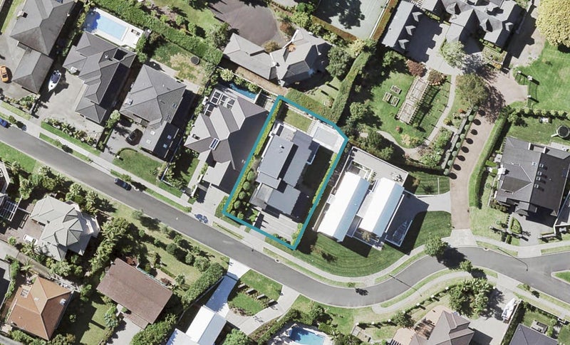 10 Oceania Place, Mellons Bay, Auckland - Carousel 1