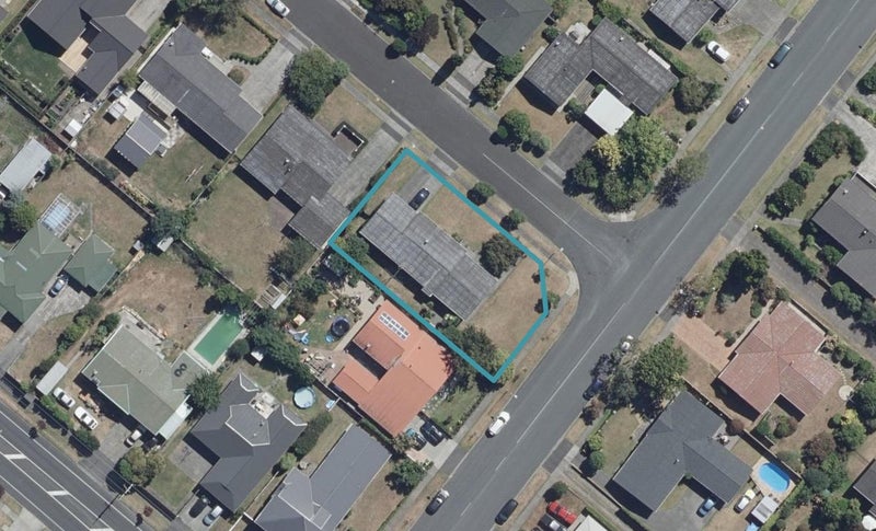1 Edwin Street, St Andrews, Hamilton - Carousel 1