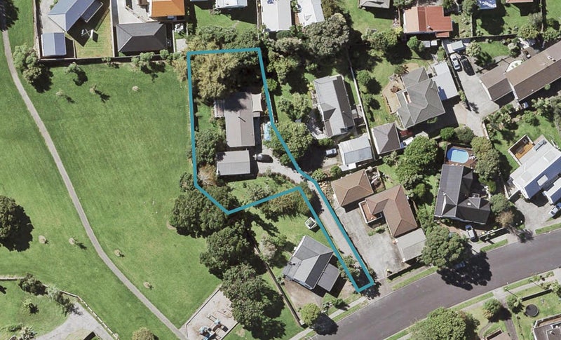 25 Marendellas Drive, Bucklands Beach, Auckland - Carousel 1