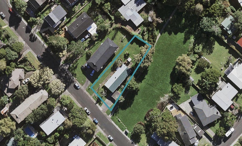 2/55 Stanaway Street, Hillcrest, Auckland - Carousel 1