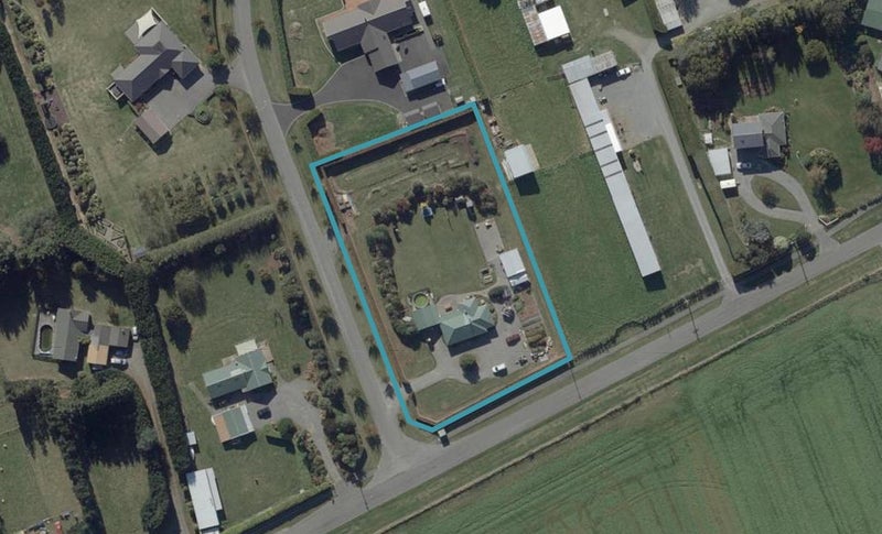 10 Winnie Vine Place, Leeston - Carousel 1