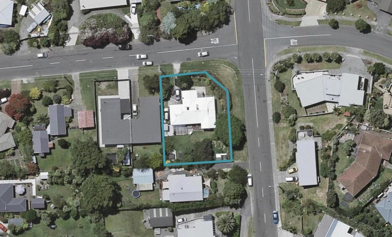 50 Menin Road, Raumati South, Paraparaumu - Carousel 1