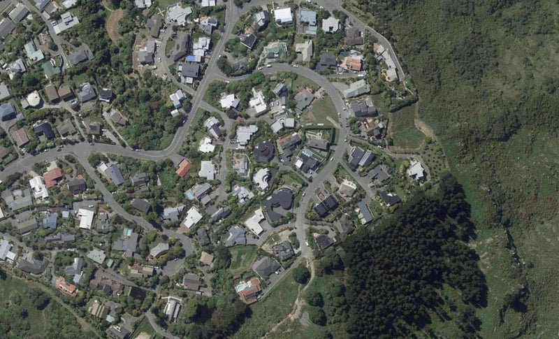 18 Harry Ell Drive, Cashmere, Christchurch - Carousel 1