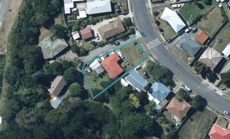 132 Sievers Grove, Cannons Creek, Porirua - Carousel 1