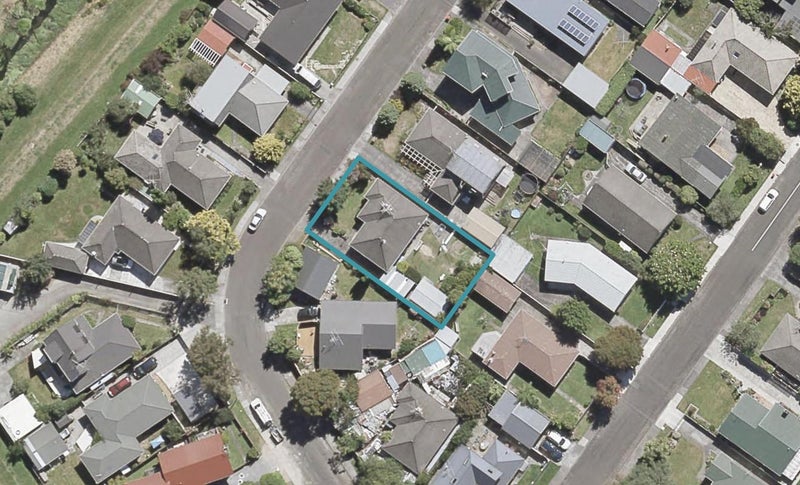 24 Perry Street, Heretaunga, Upper Hutt - Carousel 1