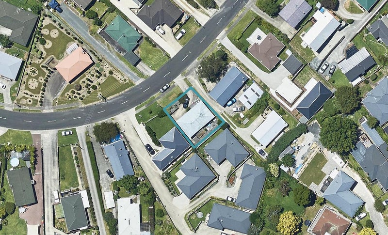 14 Humber Crescent, Gate Pa, Tauranga - Carousel 1