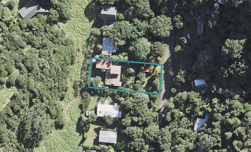 46 Karekare Road, Karekare, New Lynn - Carousel 1