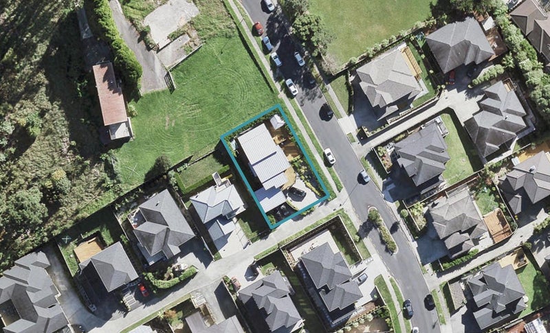 7 Namsan Close, Fairview Heights, Auckland - Carousel 1