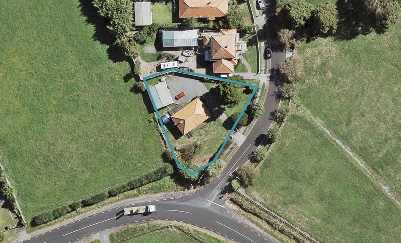 2 Village Way, Ardmore, Papakura - Carousel 1