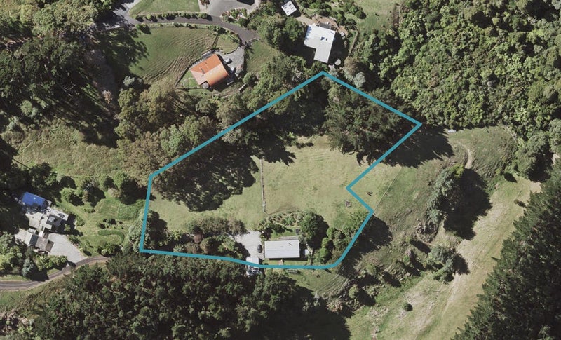 213 Point View Drive, East Tamaki Heights, Auckland - Carousel 1