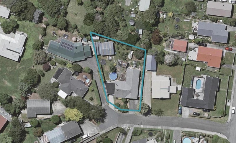 6 Edward Court, Raumati South, Paraparaumu - Carousel 1