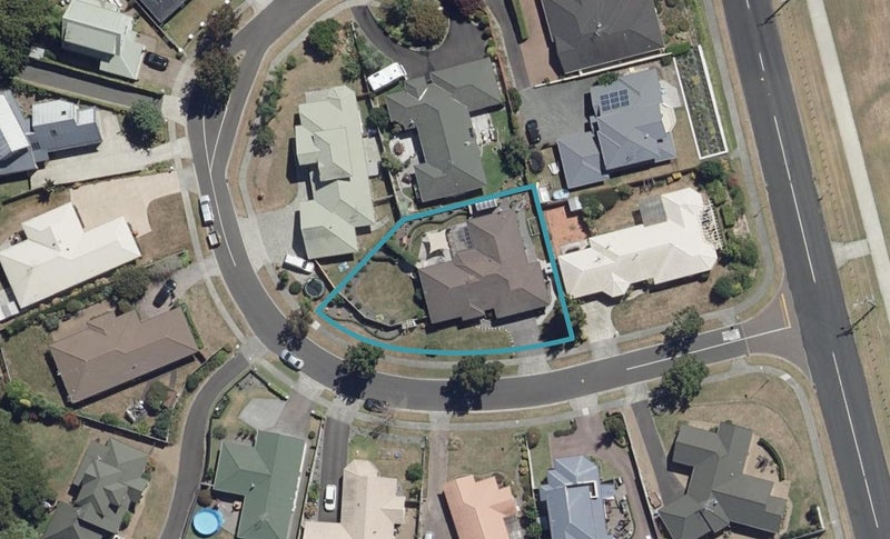 4 Millthorpe Crescent, Pukete, Hamilton - Carousel 1
