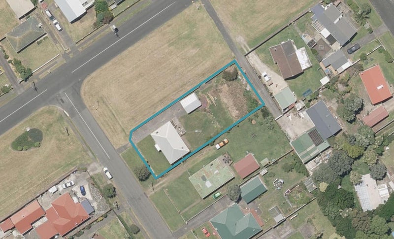 48 Hood Street, Castlecliff, Whanganui - Carousel 1