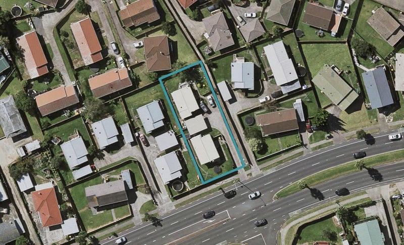 68 Te Irirangi Drive, Clover Park, Auckland - Carousel 1