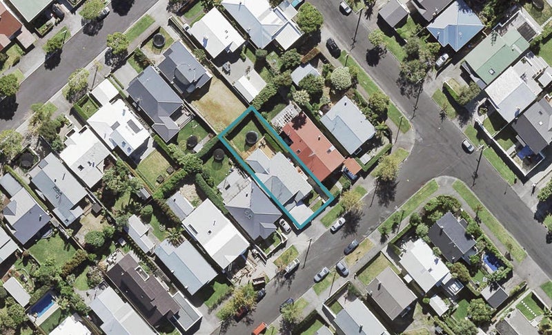 46 Chester Avenue, Westmere, Auckland - Carousel 1