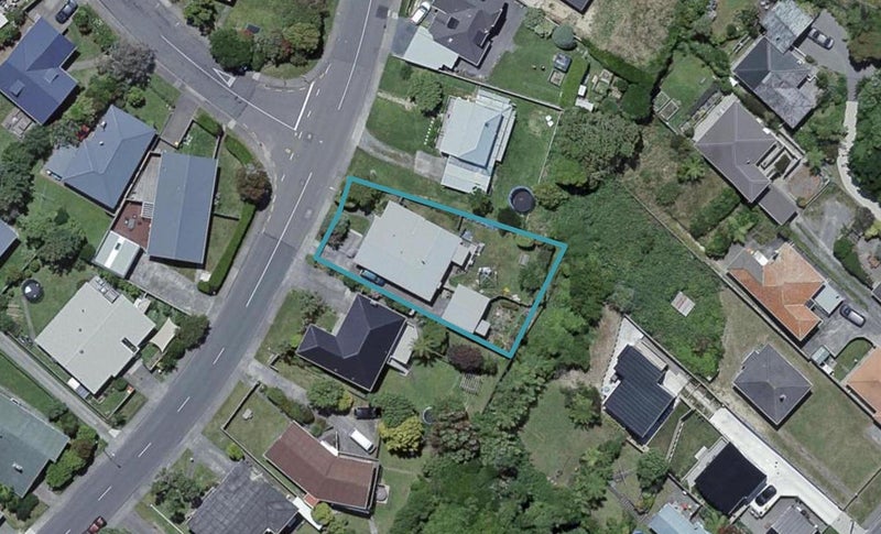 17 Truscott Avenue, Johnsonville, Wellington - Carousel 1