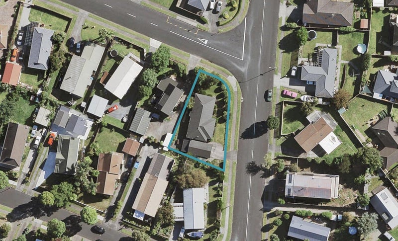 2 Hadley Wood Drive, Wattle Downs, Auckland - Carousel 1